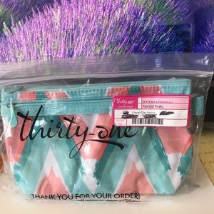Thirty-one clear clip pouch